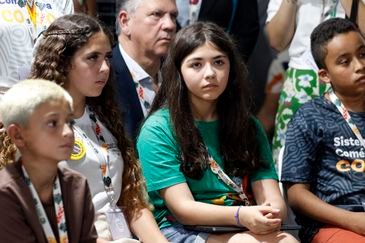 Belém (PA), 17/11/2025 - Sofia Oliveira participa do Dia da Juventude na COP30: Jovem Campeã do Clima recebe 30 crianças em diálogo sobre ação climática. Foto: Bruno Peres/Agência Brasil
