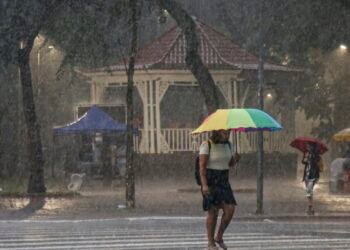 Inmet alerta para tempestades em três estados até amanhã; veja onde