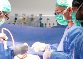 Paixão pela profissão mantém médicos longevos na ativa