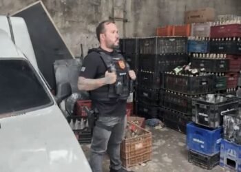 Polícia de SP faz operação contra comércio de bebidas adulteradas