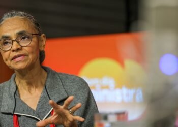 Fim do desmatamento e dos combustíveis fósseis continua em pauta