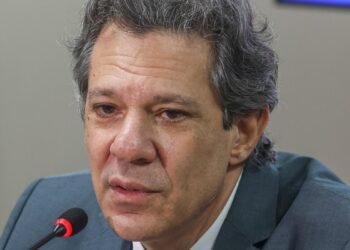 Haddad confirma que pretende deixar governo em fevereiro