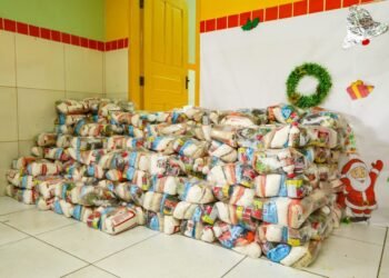 Beneficiários dos distritos comemoram mais um ano de entrega da Cesta Natalina – Prefeitura Municipal de Candeias.