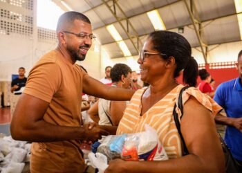 Prefeitura entrega cestas natalinas e garante ceia para mais de 20 mil famílias – Prefeitura Municipal de Candeias.