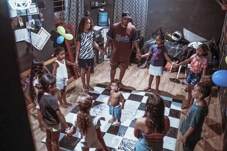 Brasília (DF), 24/12/2025 - Okado do canal - Artistas periféricos de auto de Natal têm lutas em suas comunidades.
Foto: Okado do canal/Arquivo pessoal