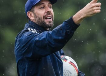 Internacional anuncia a contratação do uruguaio Paulo Pezzolano