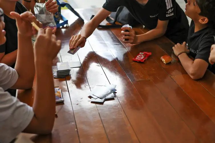Fabio Rodrigues-Pozzebom/Agênci Brasília (DF) 14/02/2025 - Proibição do uso de celulares nas escolas. Alunos brincam no recreio sem o uso de celulares. Foto: Fabio Rodrigues-Pozzebom/Agência Brasil