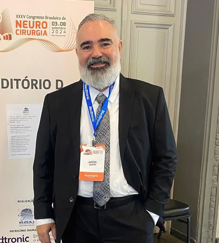 Dr. Orlando Maia/Arquivo Pessoal 18/12/2025 - Verão mostra tendência de aumento de casos de AVC. Na foto o Dr. Orlando Maia. Foto: Dr. Orlando Maia/Arquivo Pessoal