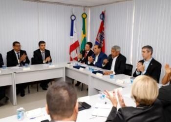 Em reunião com a Polícia Civil, Jerônimo Rodrigues alinha trabalho das forças de segurança no enfrentamento à criminalidade | SECOM