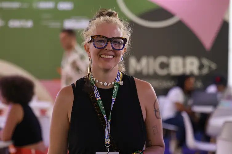 Fortaleza (CE), 04/12/2025 – A consultora sênior de mercado do Mercado das Indústrias Criativas do Brasil (MICBR+Ibero-América), Micaela Neiva, no Centro Dragão do Mar de Arte e Cultura, em Fortaleza (CE). Foto: Tomaz Silva/Agência Brasil
