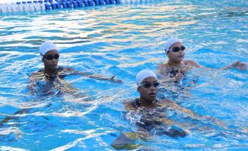 Atletas reveladas pelo projeto Natação em Rede disputam de Campeonato Brasileiro de Nado Artístico pela primeira vez | SECOM