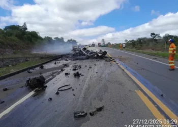 Grave acidente na Bahia deixa 11 mortos; 8 baianos