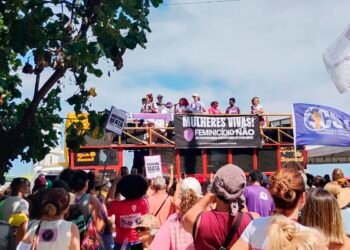 Mulheres protestam no Rio e pedem maior presença do Estado