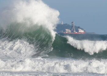 Marinha emite alerta de ressaca para o litoral do Rio no réveillon