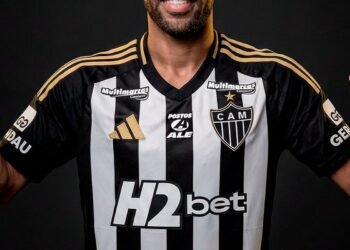 Atlético-MG anuncia o lateral-esquerdo Renan Lodi
