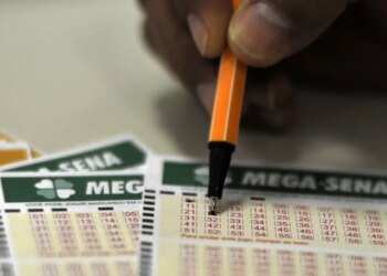 Mega-Sena acumula novamente e prêmio principal vai para R$ 44 milhões
