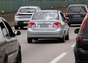 Prefeitura de São Paulo suspende rodízio de carros neste fim de ano