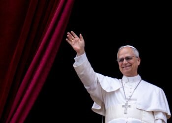 Papa Leão XIV defende paz desarmada espelhada em luta de Cristo