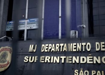 PF faz operação contra ataques cibernéticos a deputados federais