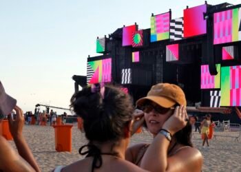 Copacabana já vive clime de expectativa para a festa da virada