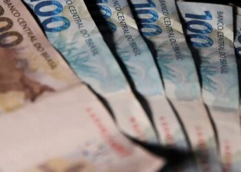 Mais de 141 mil ainda não sacaram abono salarial; veja como consultar