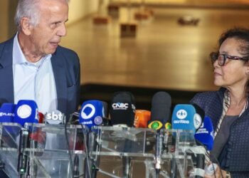 Cem turistas brasileiros deixaram a Venezuela após ataque dos EUA