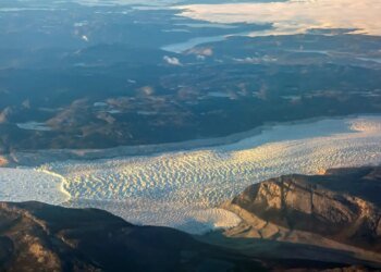 Trump quer tarifar países europeus contrários à compra da Groenlândia