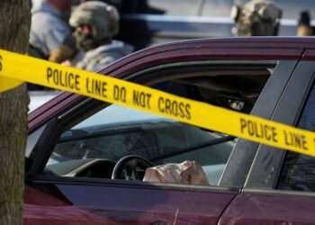 Agente de imigração atira e mata mulher em Minneapolis, nos EUA