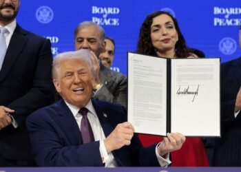 Trump lança em Davos Conselho de Paz criado por ele