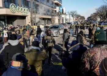 Agentes do ICE matam homem durante protesto em Minneapolis, nos EUA