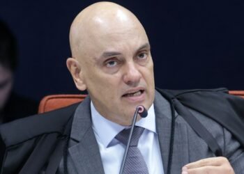 Moraes nega prisão domiciliar e mantém Bolsonaro preso na PF