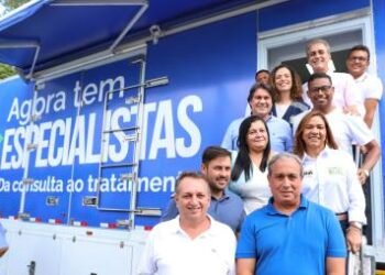 Sesab acompanha início da operação da carreta Agora Tem Especialistas em Cruz das Almas | SECOM