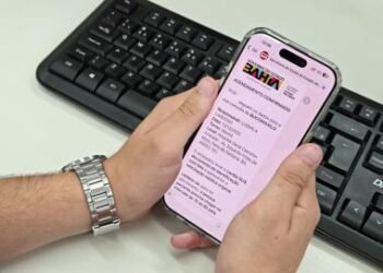 Pioneirismo: Bahia lidera transformação digital do SUS com robô virtual na saúde | SECOM