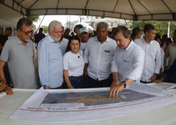 Governador vistoria obras de macro e microdrenagem na Cidade Baixa e reforça combate histórico aos alagamentos | SECOM