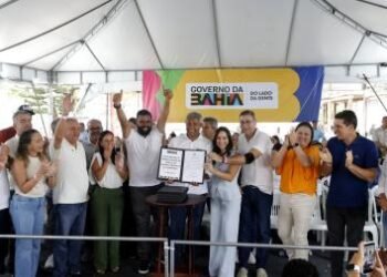 Itiruçu avança com entregas e autorizações do Governo do Estado nas áreas de abastecimento, saúde e infraestrutura | SECOM