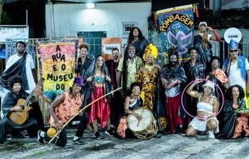 Oficina de Percussão, Narcizinho, Gereba e a intervenção cênica “O museu é a rua” de A Pombagem ocuparam os largos do Pelô nesta quarta-feira (28) | SECOM