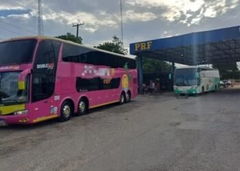 PRF reforça fiscalização do transporte rodoviário de passageiros na Bahia