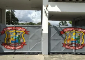 Líder do CV que fez família refém ao ser preso não volta de ‘saidinha’ na Bahia