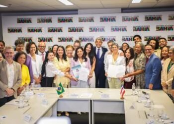 Professoras Adriana Marmori e Dayse Lago tomam posse para novo mandato na Reitoria da UNEB | SECOM