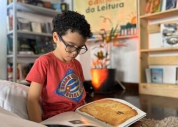 Dia do Leitor: Governo da Bahia celebra avanços na formação de novos leitores e nos lançamentos de livros no estado | SECOM