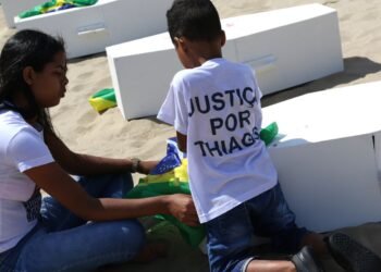 PMs acusados da morte de menino vão a júri popular, no Rio