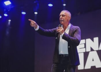 Jornada pedagógica tem Carlinhos Brown; Renato Piaba e mais de mil profissionais da educação – Prefeitura Municipal de Candeias.