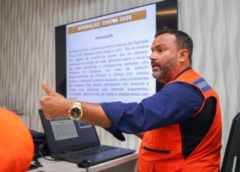 Prefeito Eriton reúne equipe de trabalho e lança Operação Chuva 2026 – Prefeitura Municipal de Candeias.