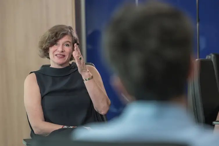 Brasília (DF), 10/02/2026 –  ECONOMIA CARNAVAL -Entrevista com Mariana Mazzucato, economista italiana. A cultura pode ajudar a repensar o que deve ser financiado, como deve ser financiado e com quais objetivos. 
Foto: Joédson Alves/Agência Brasil