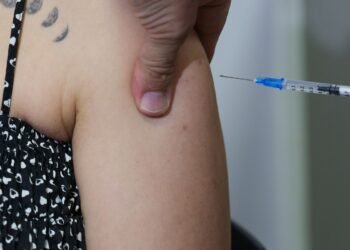 Anvisa indica vacina contra o HPV para prevenir mais tipos de câncer
