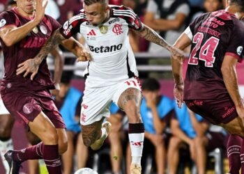 Rádio Nacional transmite decisão da Recopa entre Flamengo e Lanús