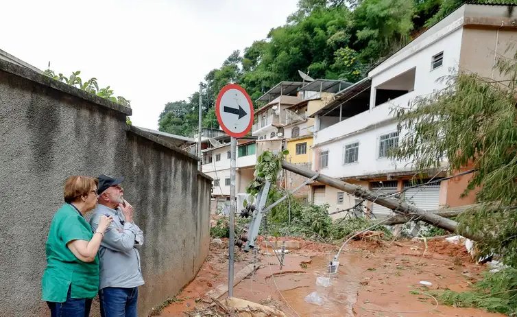 Ricardo Stuckert / PR 28.02.2026 - Presidente da Republica Luiz Inacio Lula da Silva durante visita a áreas afetadas pelas chuvas no município de Juiz de Fora
Juiz de Fora-MG.
Foto: Ricardo Stuckert / PR