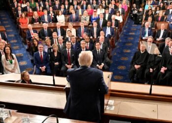 Trump proclama “era de ouro” em discurso sobre estado da União