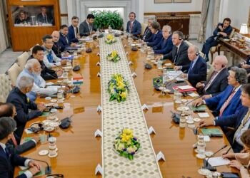 Brasil e Índia fazem parceria para produção de medicamentos