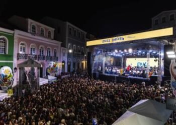 OSBA promove encontro de artistas em concerto de “saideira” do carnaval no Largo do Pelourinho | SECOM